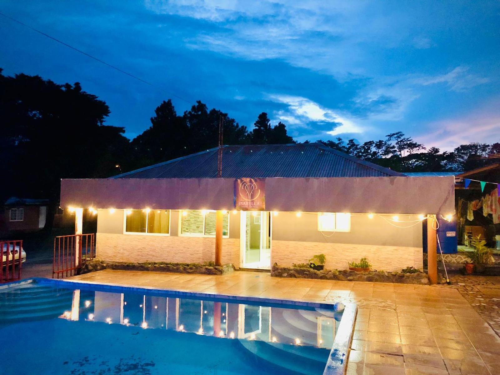 Isabella Hostel And Pool Alto Boquete Esterno foto